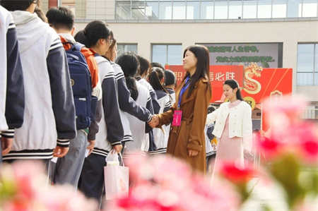 2025年南京六合中等专业学校最吃香的专业解析