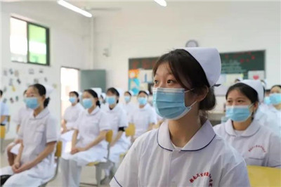 2022年镇江卫校招生要求和条件
